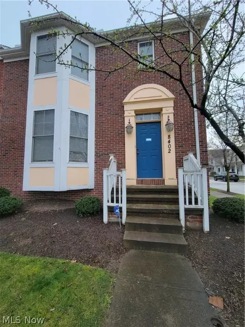 8402 Chester Pkwy, Cleveland, OH 44106