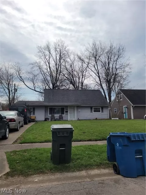 4880 Saddlewood Dr, Sheffield Lake, OH 44054