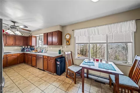 Kitchen - 4444 Diane Dr, Ashtabula, OH 44004 photo 1 of 2