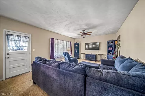 Living - 4444 Diane Dr, Ashtabula, OH 44004 photo 2 of 2