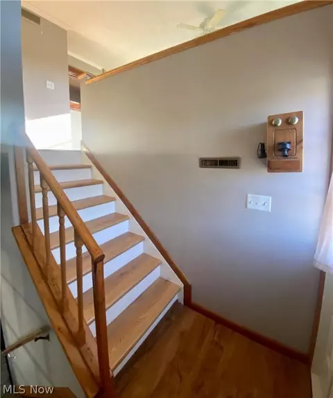 Entry Way - 620 Ruby St, Belmont, WV 26134 photo 1 of 7