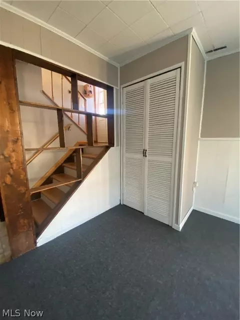 Entry Way - 620 Ruby St, Belmont, WV 26134 photo 6 of 7