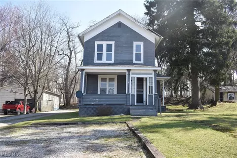 10820 North St, Garrettsville, OH 44231