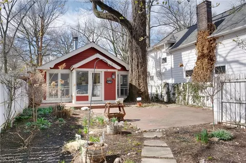 13401 Lake Shore Blvd #3, Bratenahl, OH 44110