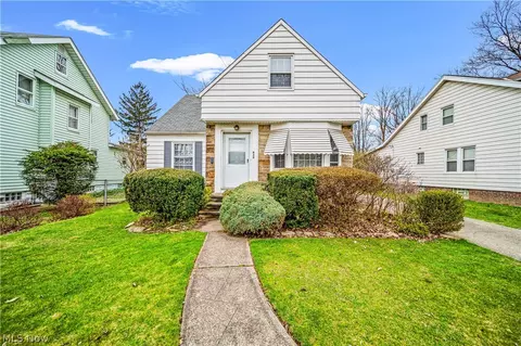 830 E 239th St, Euclid, OH 44123