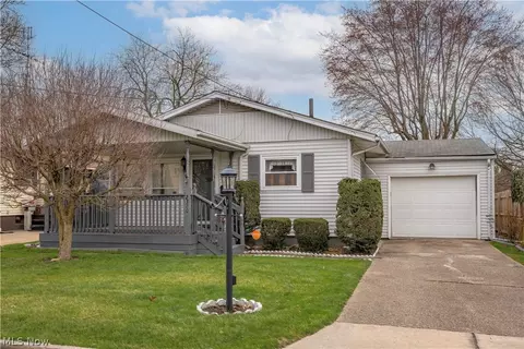 2320 12th St SW, Canton, OH 44706
