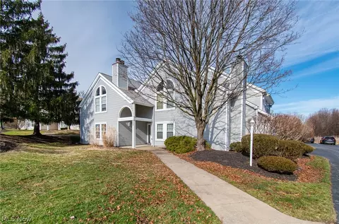 7492 Huntington Dr #7, Boardman, OH 44512
