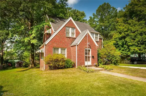 866 W Liberty St, Wooster, OH 44691