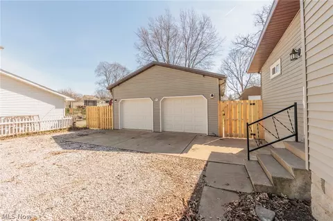 Exterior - 6 Pine St, Norwalk, OH 44857 photo 7 of 12