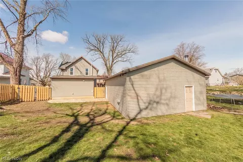 Exterior - 6 Pine St, Norwalk, OH 44857 photo 6 of 12