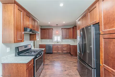 Kitchen - 6 Pine St, Norwalk, OH 44857 photo 2 of 4