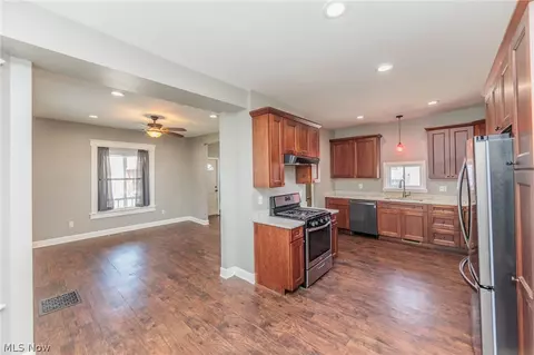 Kitchen - 6 Pine St, Norwalk, OH 44857 photo 1 of 4