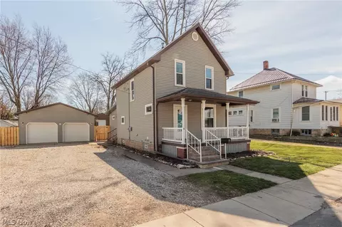 6 Pine St, Norwalk, OH 44857