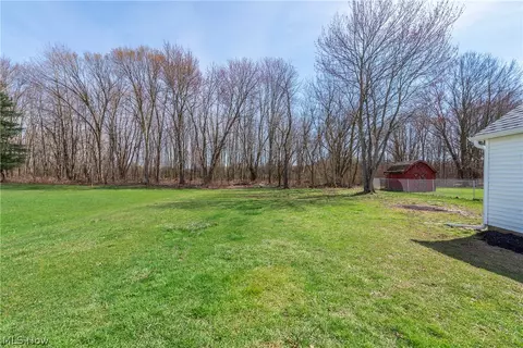 Exterior - 215 Maple St, South Amherst, OH 44001 photo 9 of 13