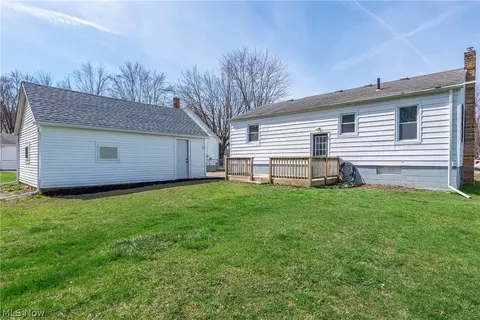 Exterior - 215 Maple St, South Amherst, OH 44001 photo 12 of 13