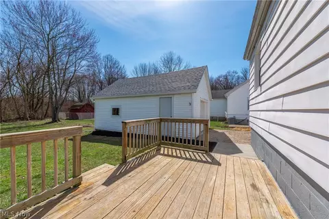 Exterior - 215 Maple St, South Amherst, OH 44001 photo 7 of 13