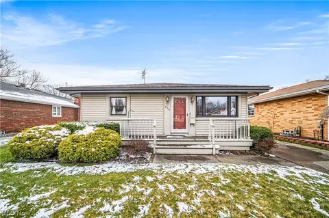 674 Orrville Ave, Cuyahoga Falls, OH 44221