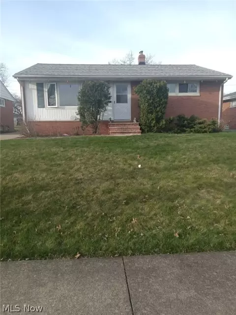 15917 Steinway Blvd, Maple Heights, OH 44137