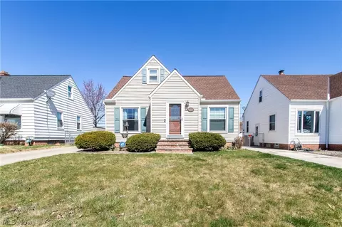 3322 Marmore Ave, Parma, OH 44134