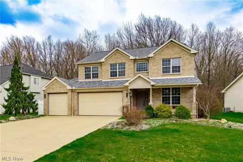 2423 Kenwyn Blvd, Avon, OH 44011
