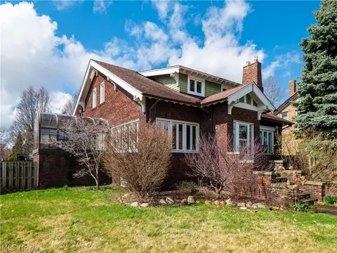 3322 West Blvd, Cleveland, OH 44111