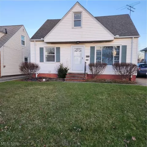 4645 W 149th St, Cleveland, OH 44135