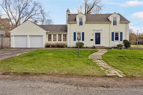 3710 Logan Ave NW, Canton, OH 44709