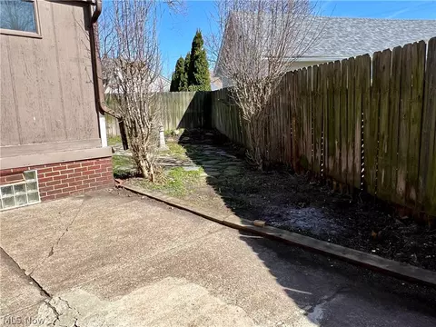 2209 Harborview Blvd, Lorain, OH 44052 photo 18