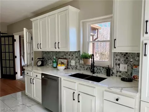 2209 Harborview Blvd, Lorain, OH 44052 photo 8