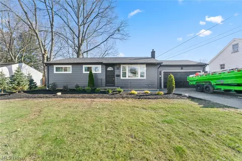 47 Patterson Ct, Youngstown, OH 44511
