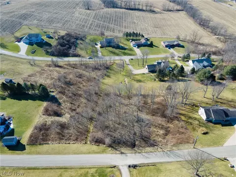 Circleview Drive, Dover, OH 44622 photo 6