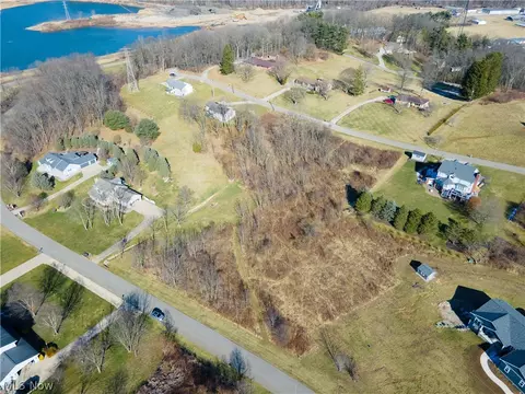 Circleview Drive, Dover, OH 44622 photo 3