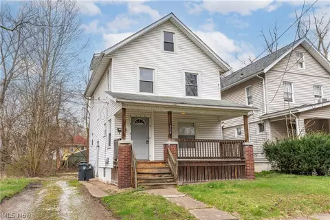 840 Wall St, Akron, OH 44310
