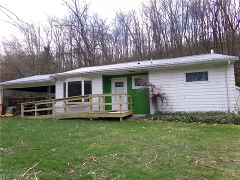 2445 Morgan Run Rd, Coshocton, OH 43812