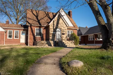 209 Canton Rd, Akron, OH 44312