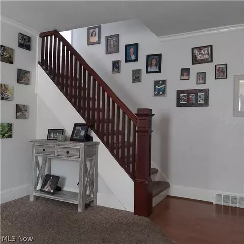 Entry Way - 30 Katherine St, Struthers, OH 44471 photo 1 of 1