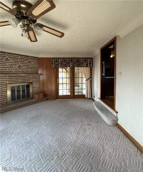 600 Audrey Ln, Struthers, OH 44471 photo 8
