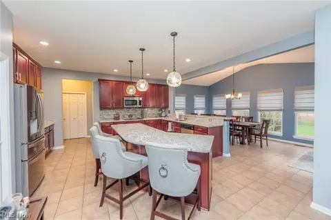 Kitchen - 32883 Walnut Dr, Avon, OH 44011 photo 2 of 5