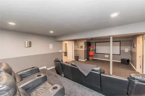 Living - 32883 Walnut Dr, Avon, OH 44011 photo 8 of 9