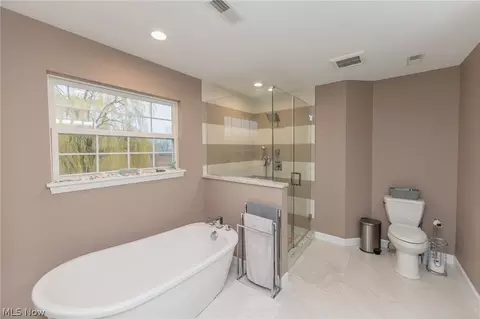 Bath - 32883 Walnut Dr, Avon, OH 44011 photo 1 of 4