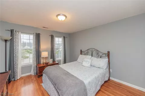 Bedroom - 32883 Walnut Dr, Avon, OH 44011 photo 3 of 3