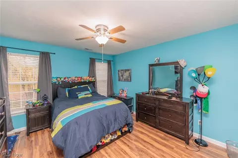 Bedroom - 32883 Walnut Dr, Avon, OH 44011 photo 2 of 3