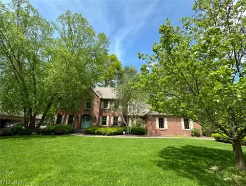 806 Park Harbour Dr, Boardman, OH 44512 photo 2