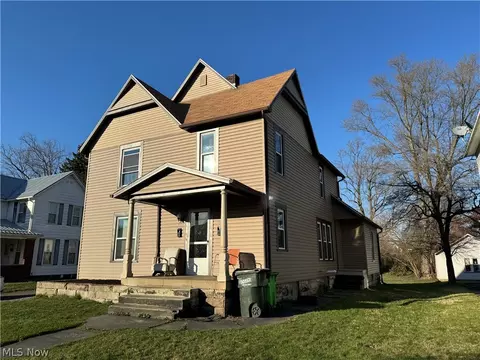 815 N Tuscarawas Ave N, Dover, OH 44622