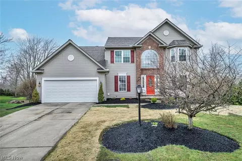 130 Falmouth Ct, Brunswick, OH 44212
