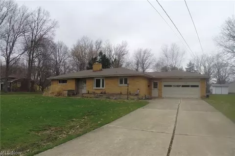 1325 Union Ave, Ashtabula, OH 44004