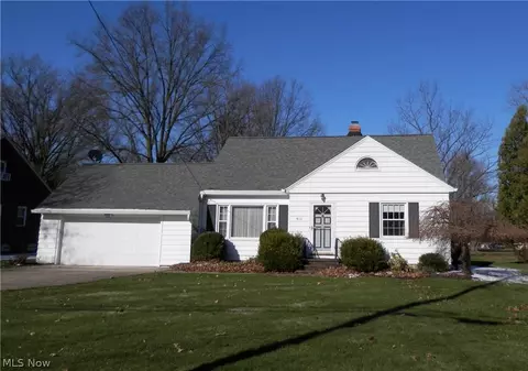 416 Douglas Blvd, Richmond Heights, OH 44143