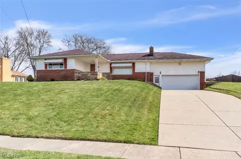 931 Krehl, Girard, OH 44420