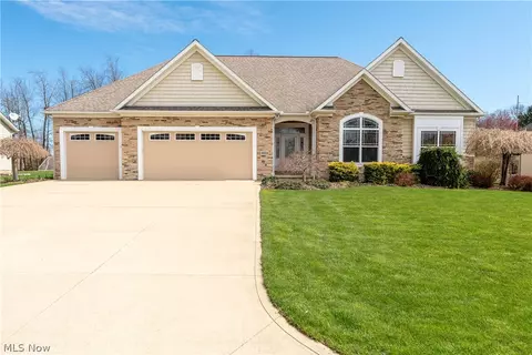 4854 Maclaren Ave NW, Massillon, OH 44646