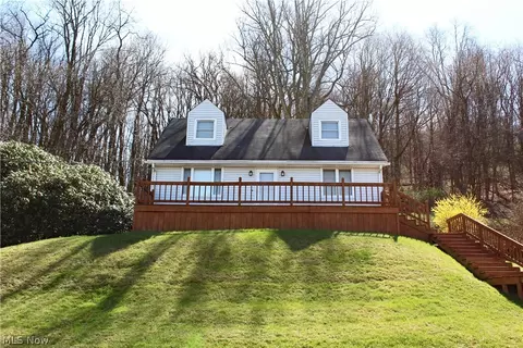 460 Georgia Ave, Chester, WV 26034